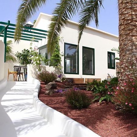 Unique, Stylish & Calm El Estanque By The Sea, Adults Only Villa Costa Teguise Buitenkant foto