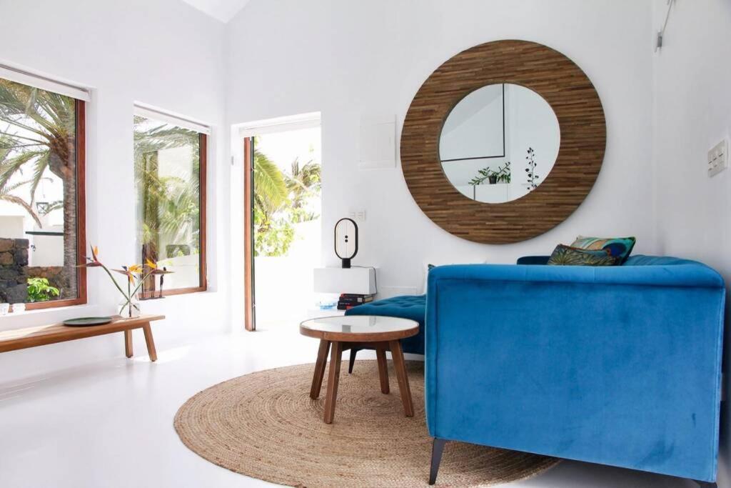 Unique, Stylish & Calm El Estanque By The Sea, Adults Only Villa Costa Teguise Buitenkant foto