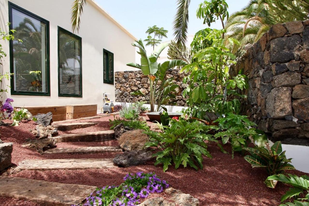 Unique, Stylish & Calm El Estanque By The Sea, Adults Only Villa Costa Teguise Buitenkant foto