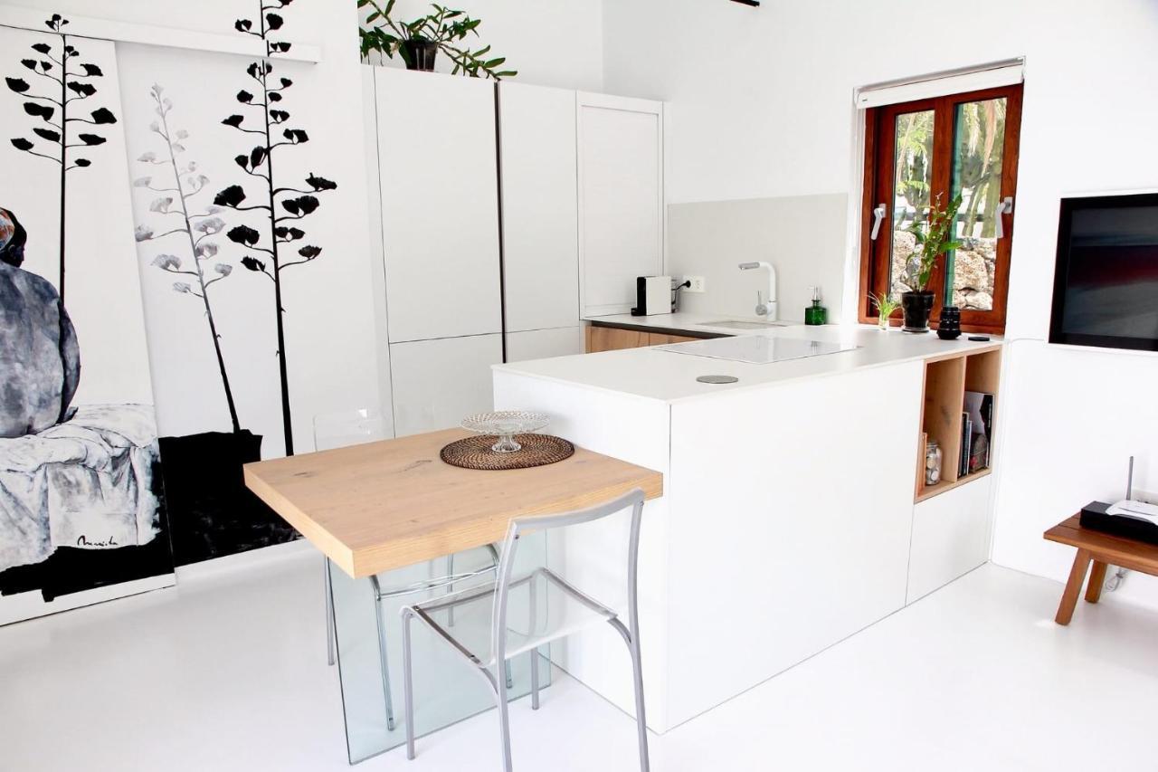 Unique, Stylish & Calm El Estanque By The Sea, Adults Only Villa Costa Teguise Buitenkant foto